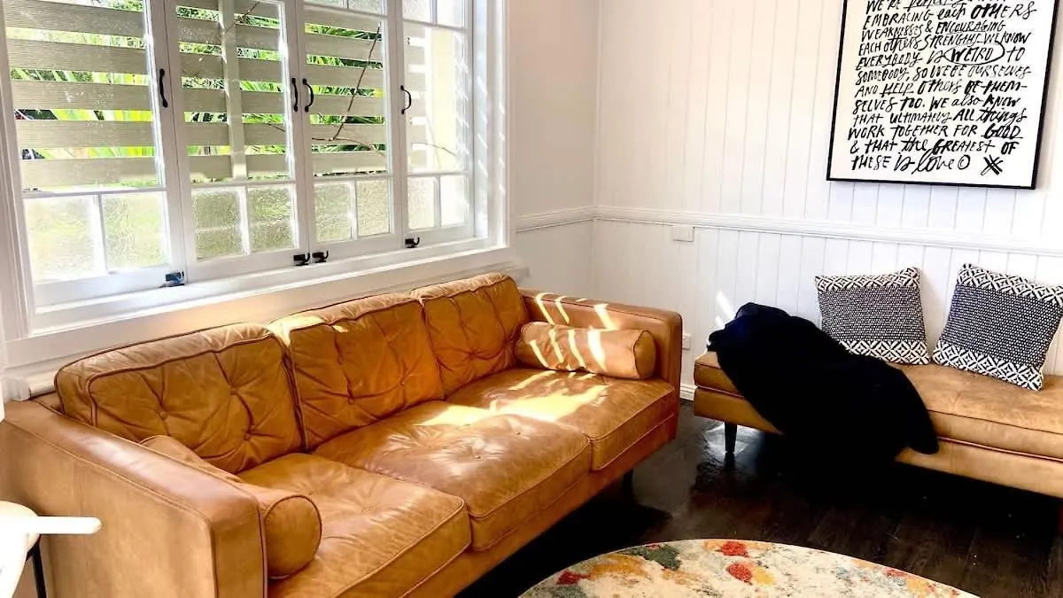 5 Bed 5 Bath Urban Getaway Ipswich Central