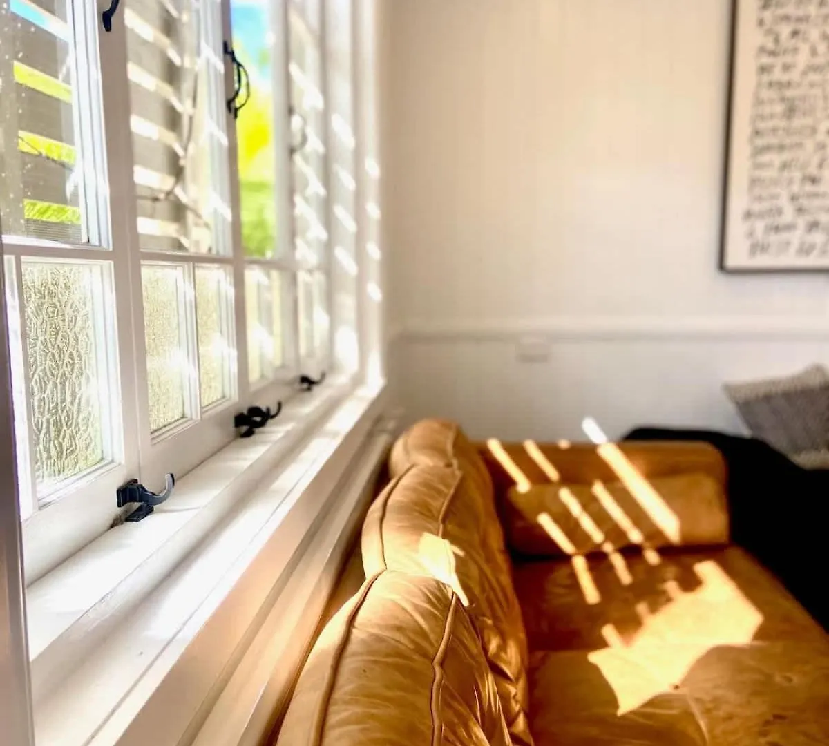 Holiday home 5 Bed 5 Bath Urban Getaway Ipswich Central